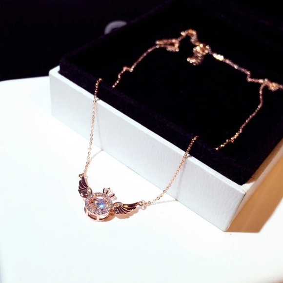 💯 New rose gold diamond ring with wings necklace - Picture 3 of 5